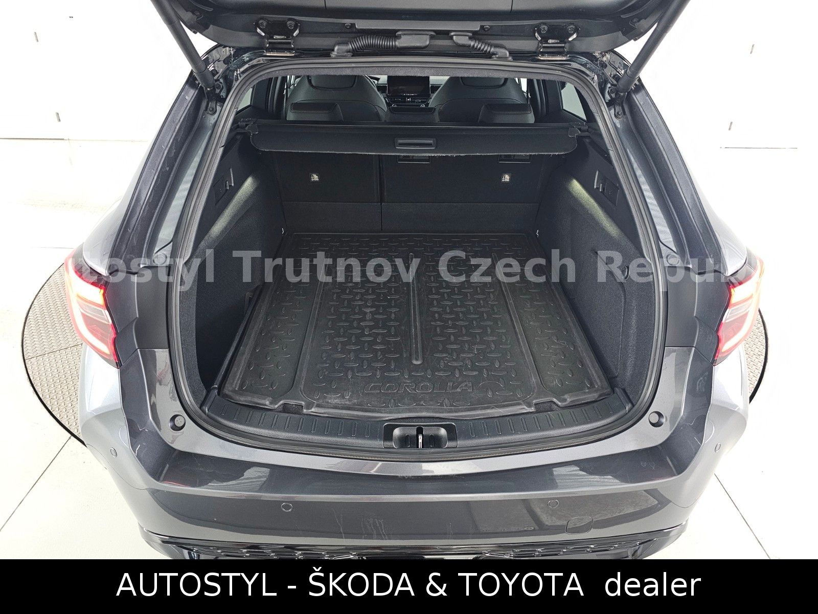 Toyota 2.0HEV 197k GR SPORT DYNAMIC HEAD UP