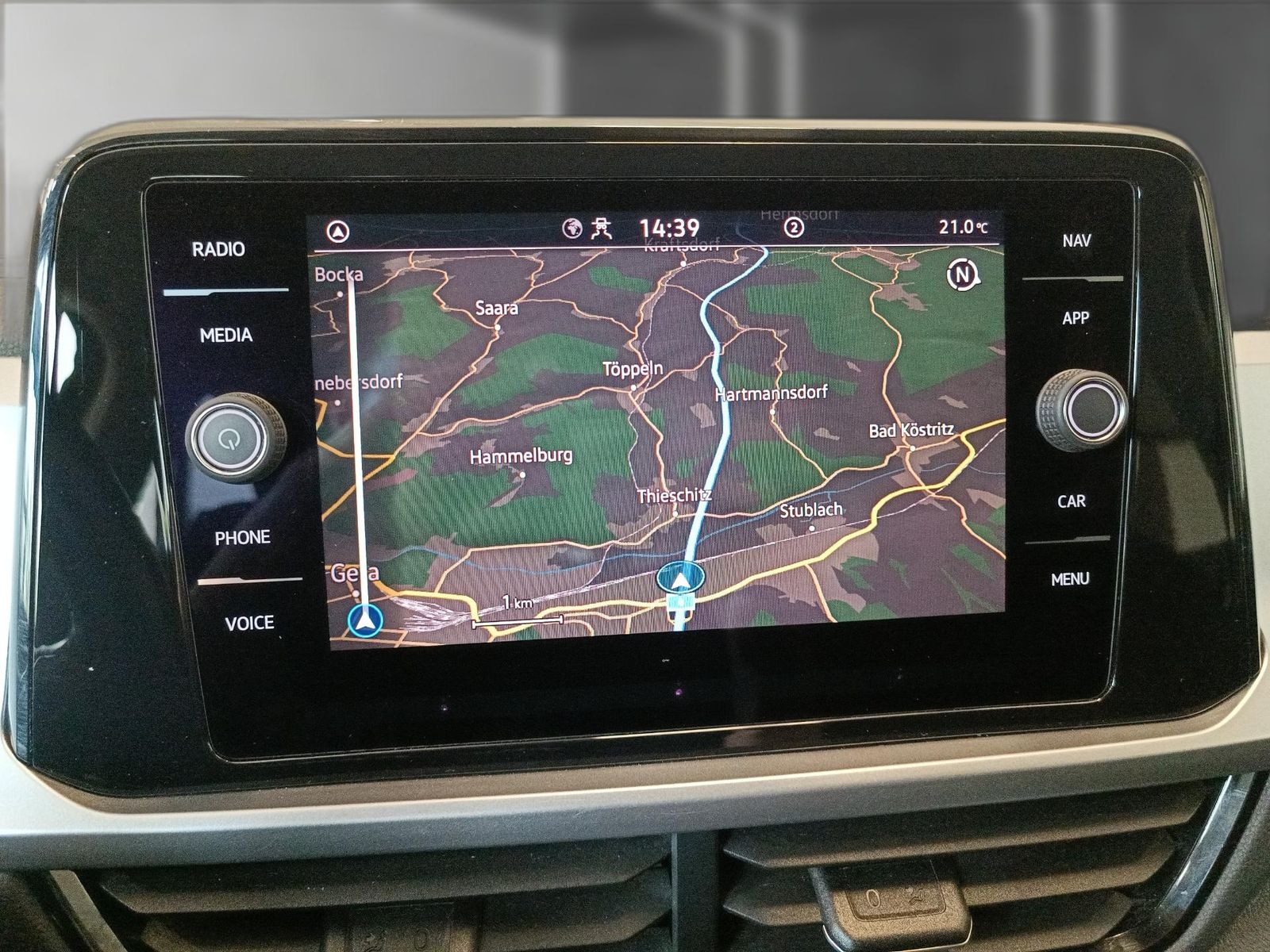 Volkswagen T-Roc 1.5 TSI LIFE DSG - Samsaru's Car Outlet