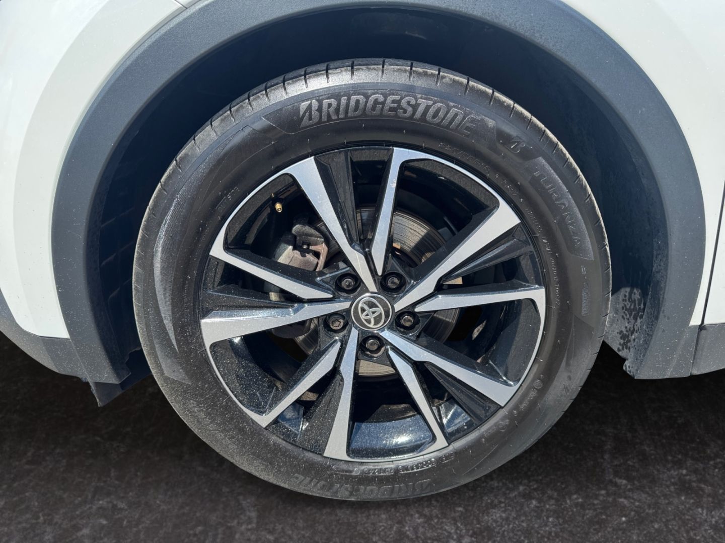 Toyota C-HR 2.0 Hybrid Black&White Team *Technik Paket*