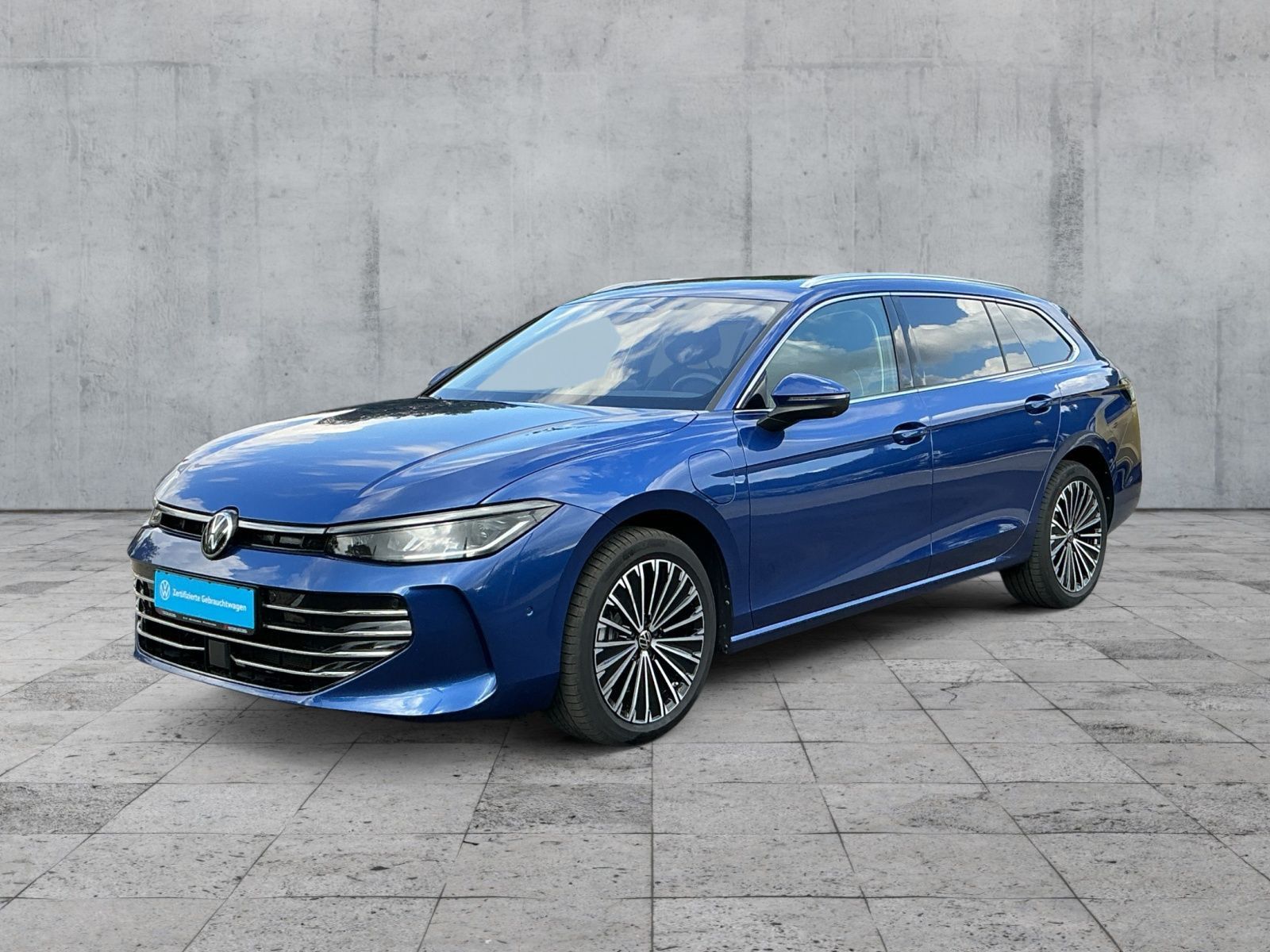 Volkswagen Passat Variant 1.5 eHYBRID ELEGANCE 5JG+AHK+PANO