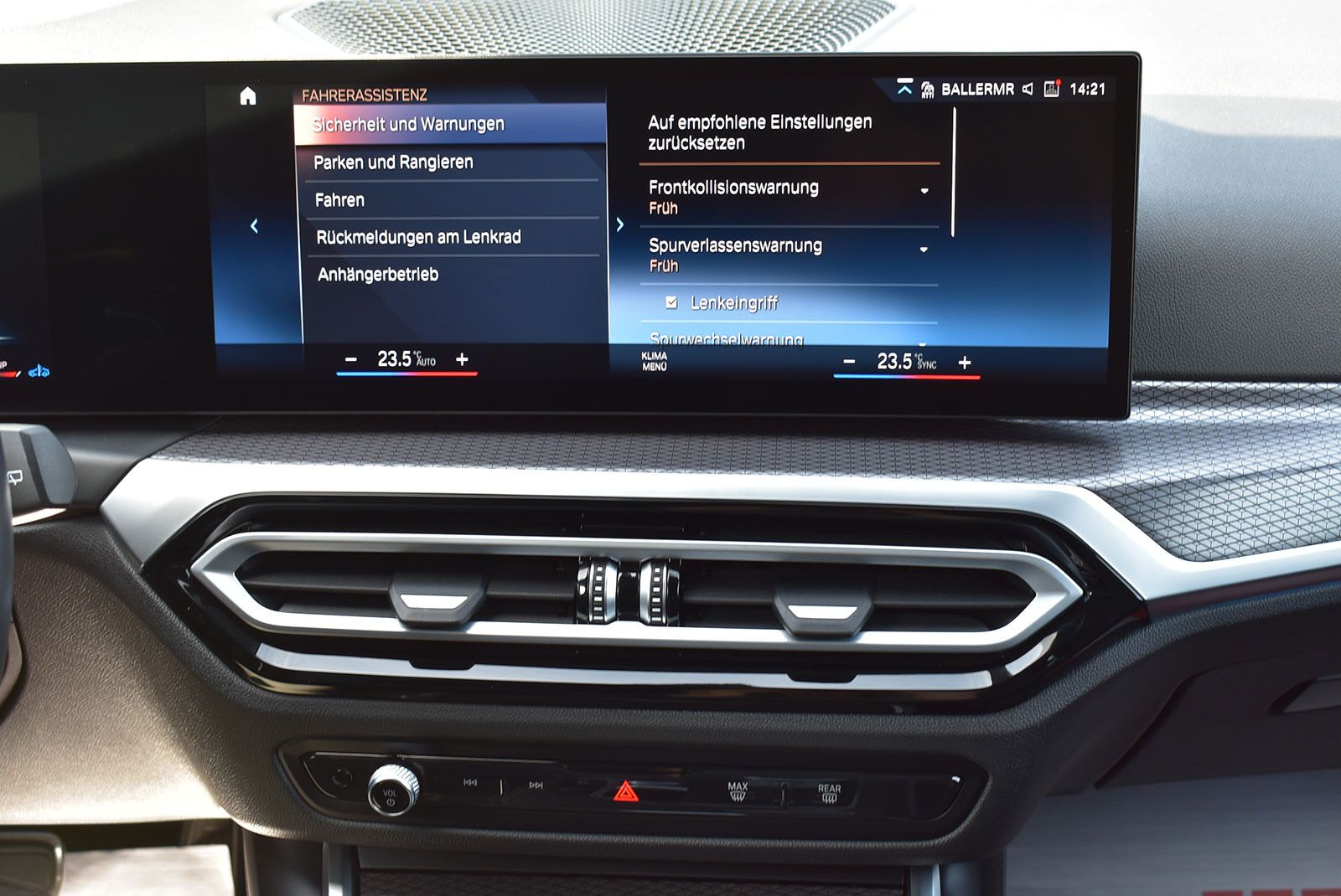 BMW 320d xDrive M Sport - Samsaru's Car Outlet