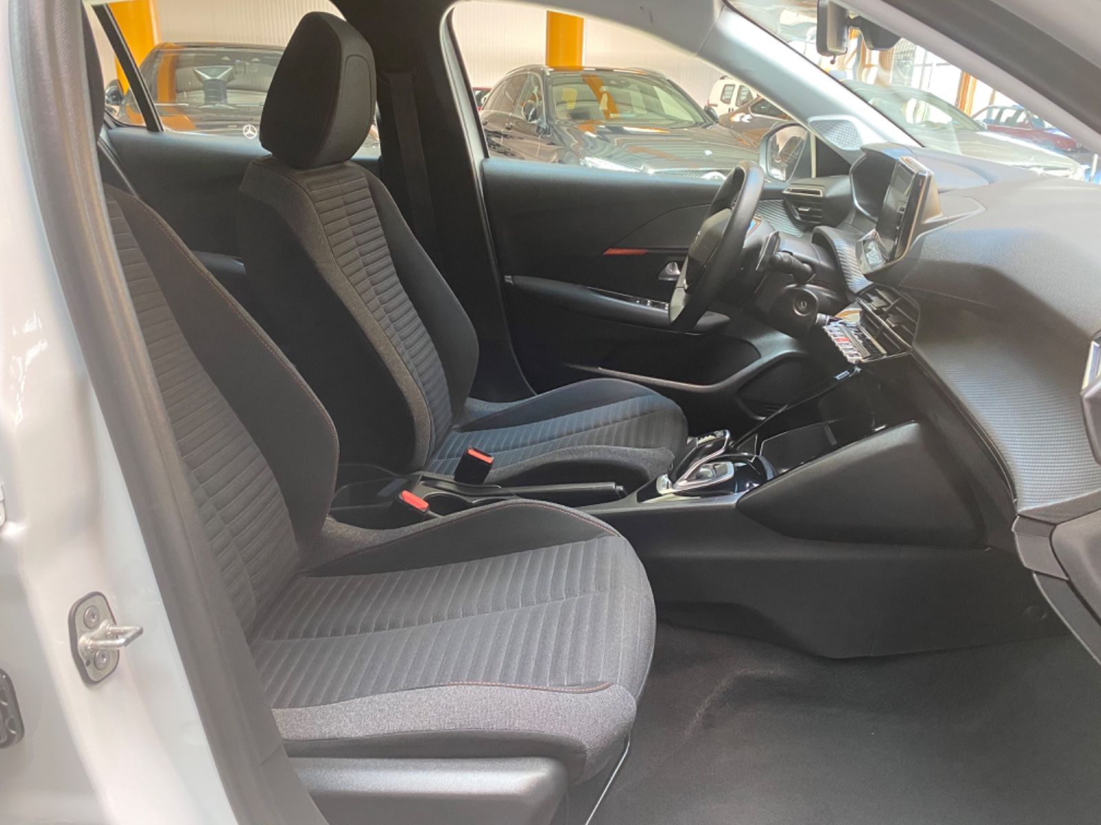 Peugeot 208 Active Pack - Samsaru's Car Outlet