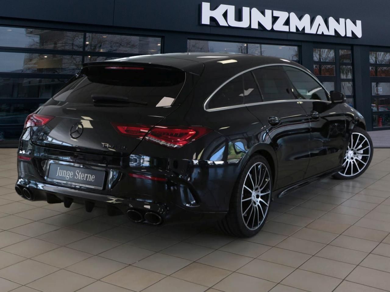 Mercedes-Benz CLA 35 AMG 4M - Samsaru's Car Outlet