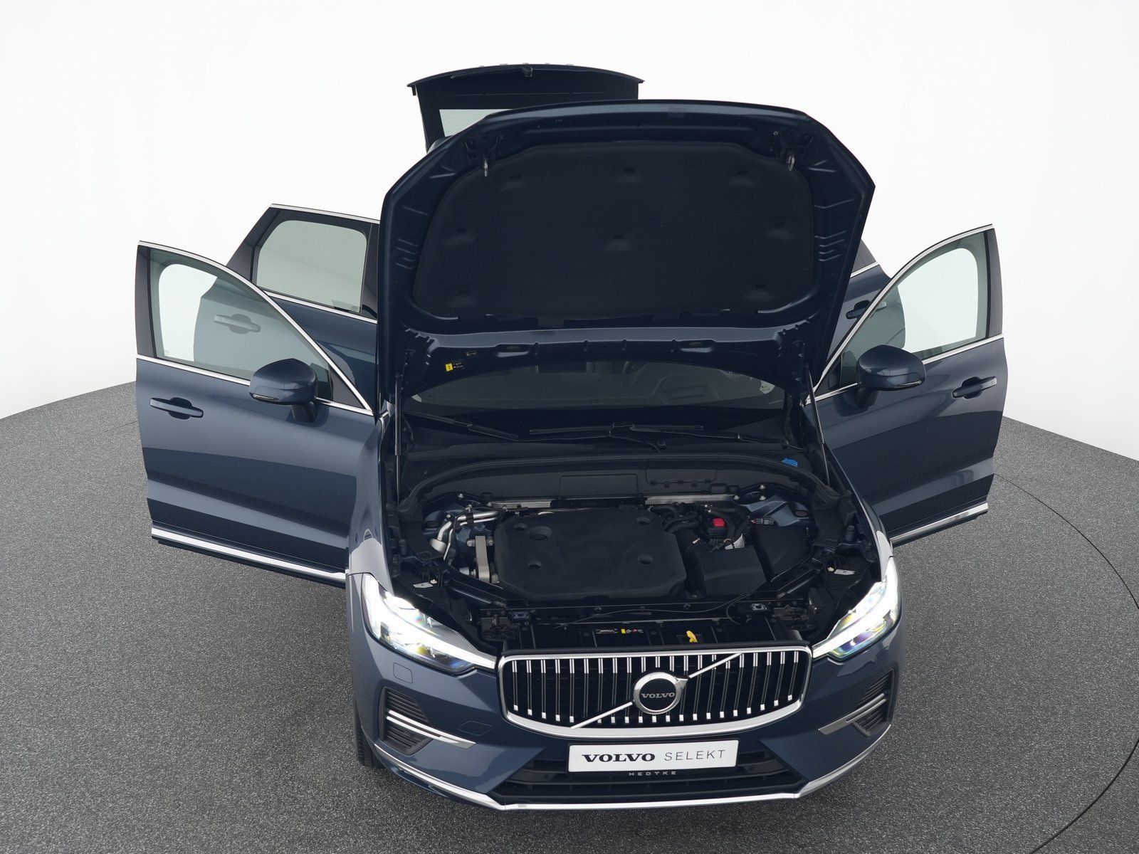 Volvo XC60 B5 AWD Ultimate Bright SONDERFINANZ: 1,99%*