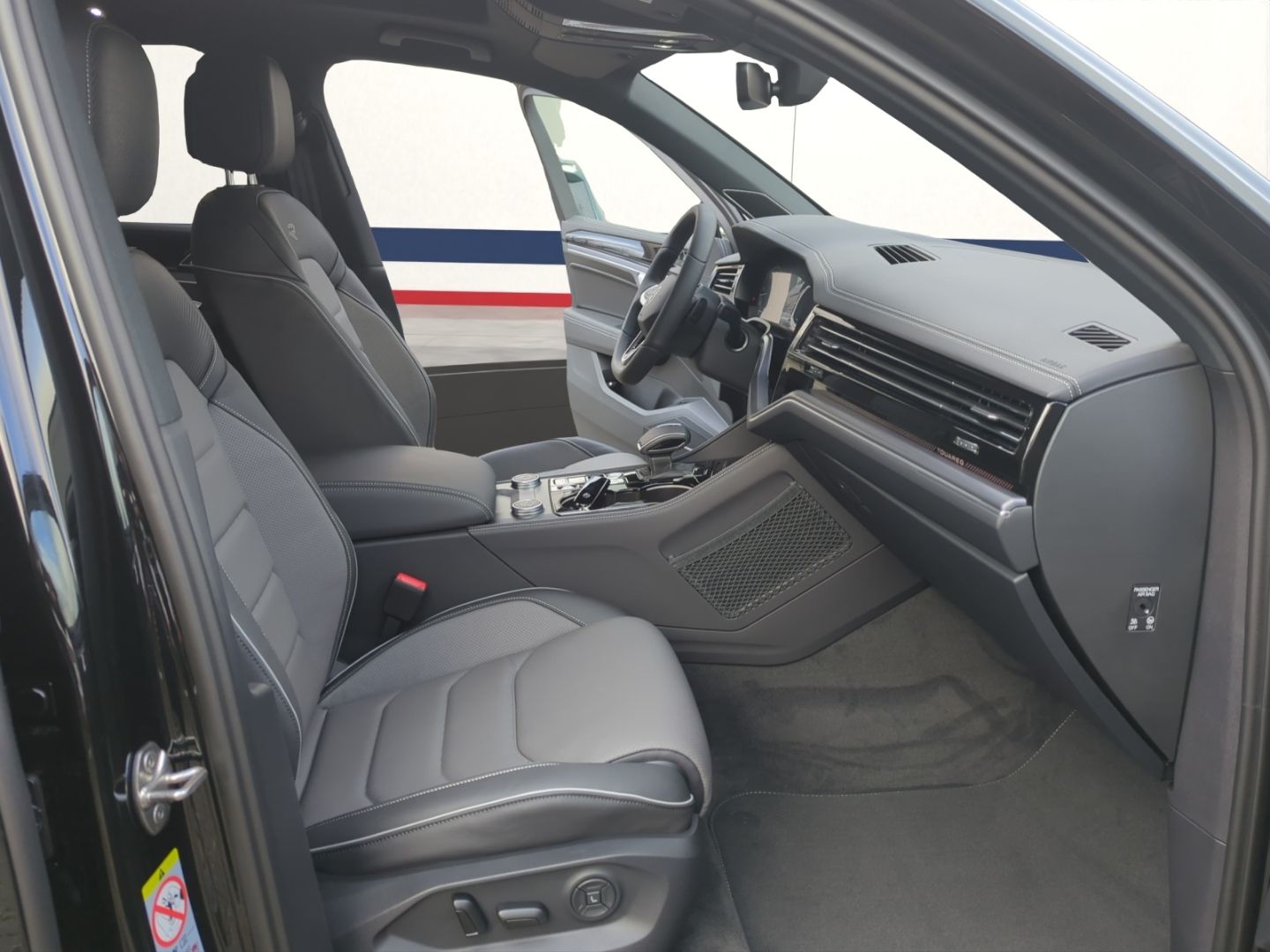 Volkswagen Touareg R-Line 3.0 V6 TDI 4MOTION DSG AHK,NAV,SH