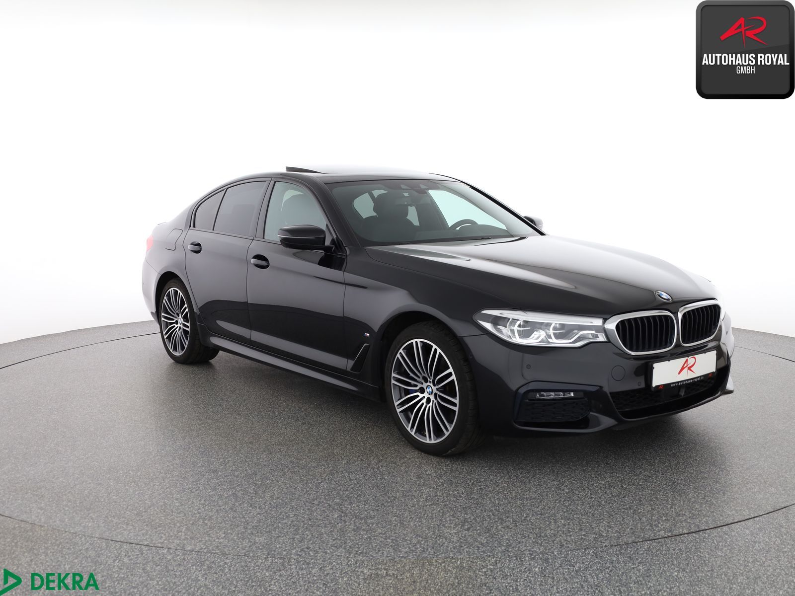 BMW 530 e x Drive M SPORT SHADOW HUD,KEYLESS,KAMERA