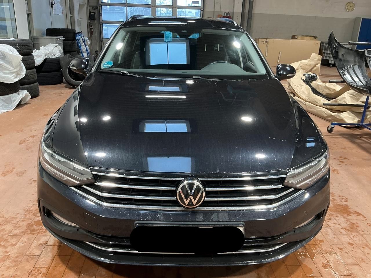 Volkswagen Passat Variant 2.0 TDI 4Motion DSG Business AHK