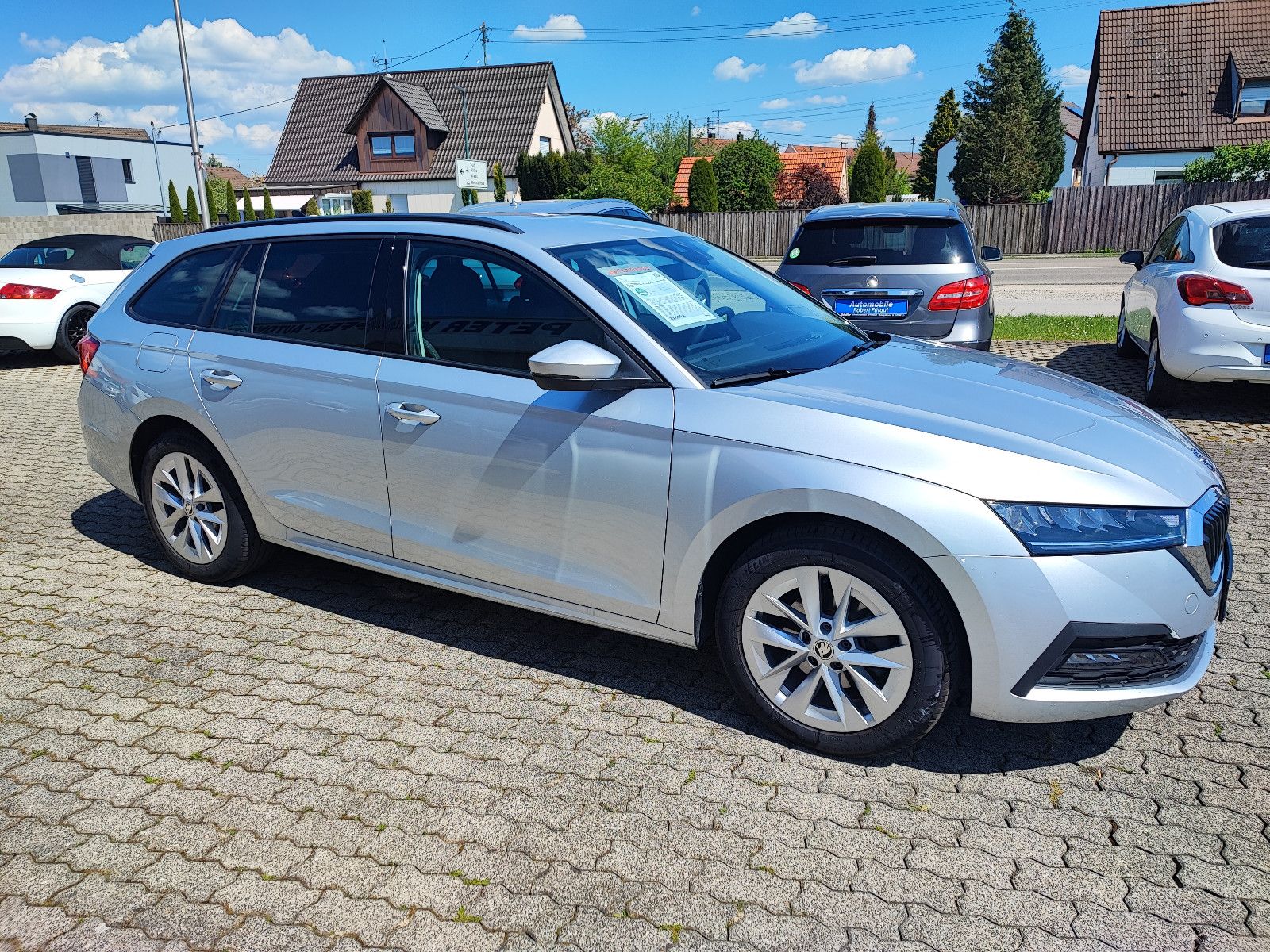 Skoda Octavia 2.0 TDi - Samsaru's Car Outlet