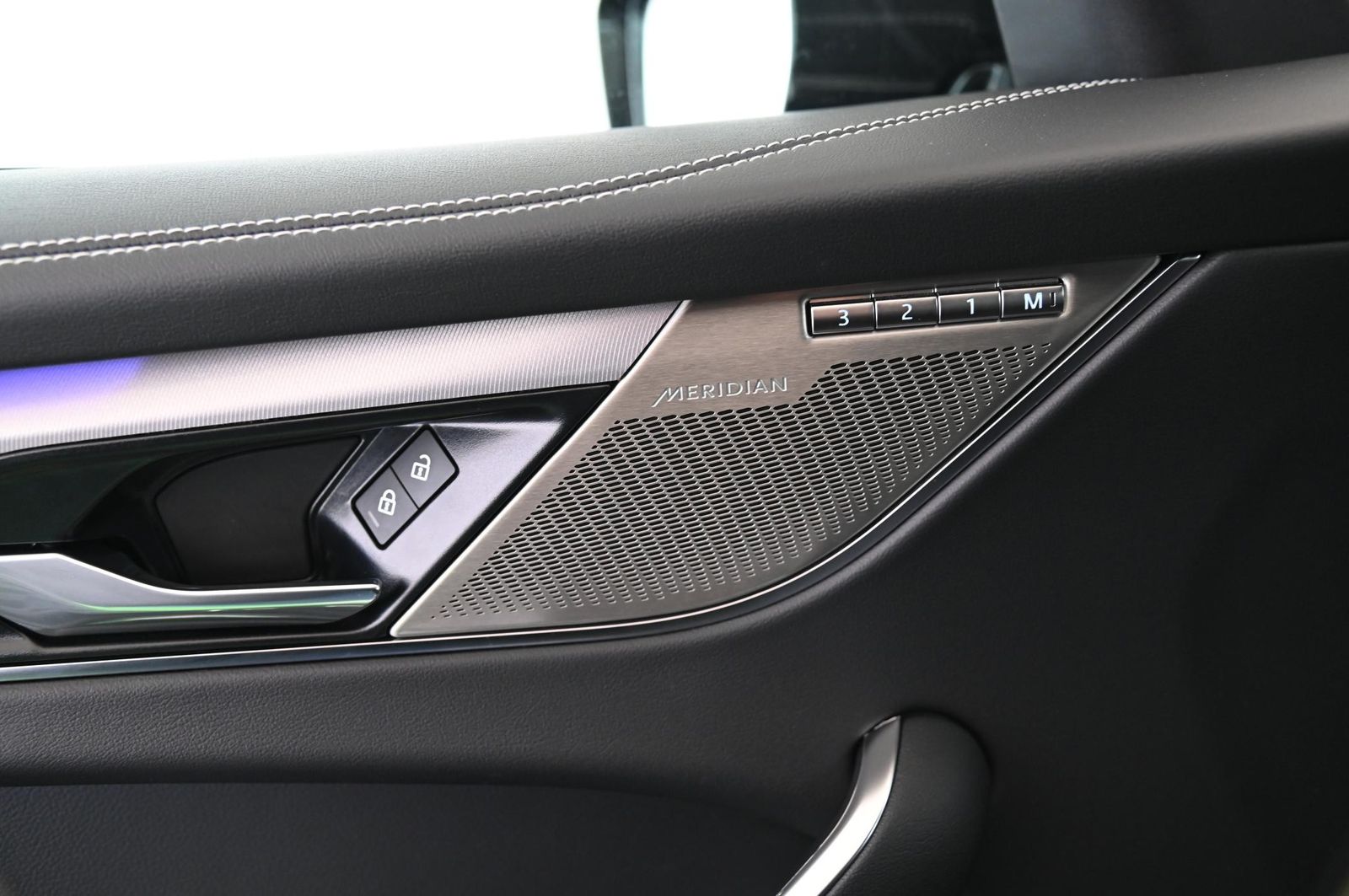 Jaguar F-Pace D200 AWD R-Dynamic SE NAVI/ACC/MERIDIA/20