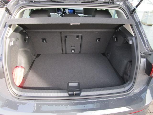 Volkswagen Golf LIFE 1.5 TSI - Samsaru's Car Outlet