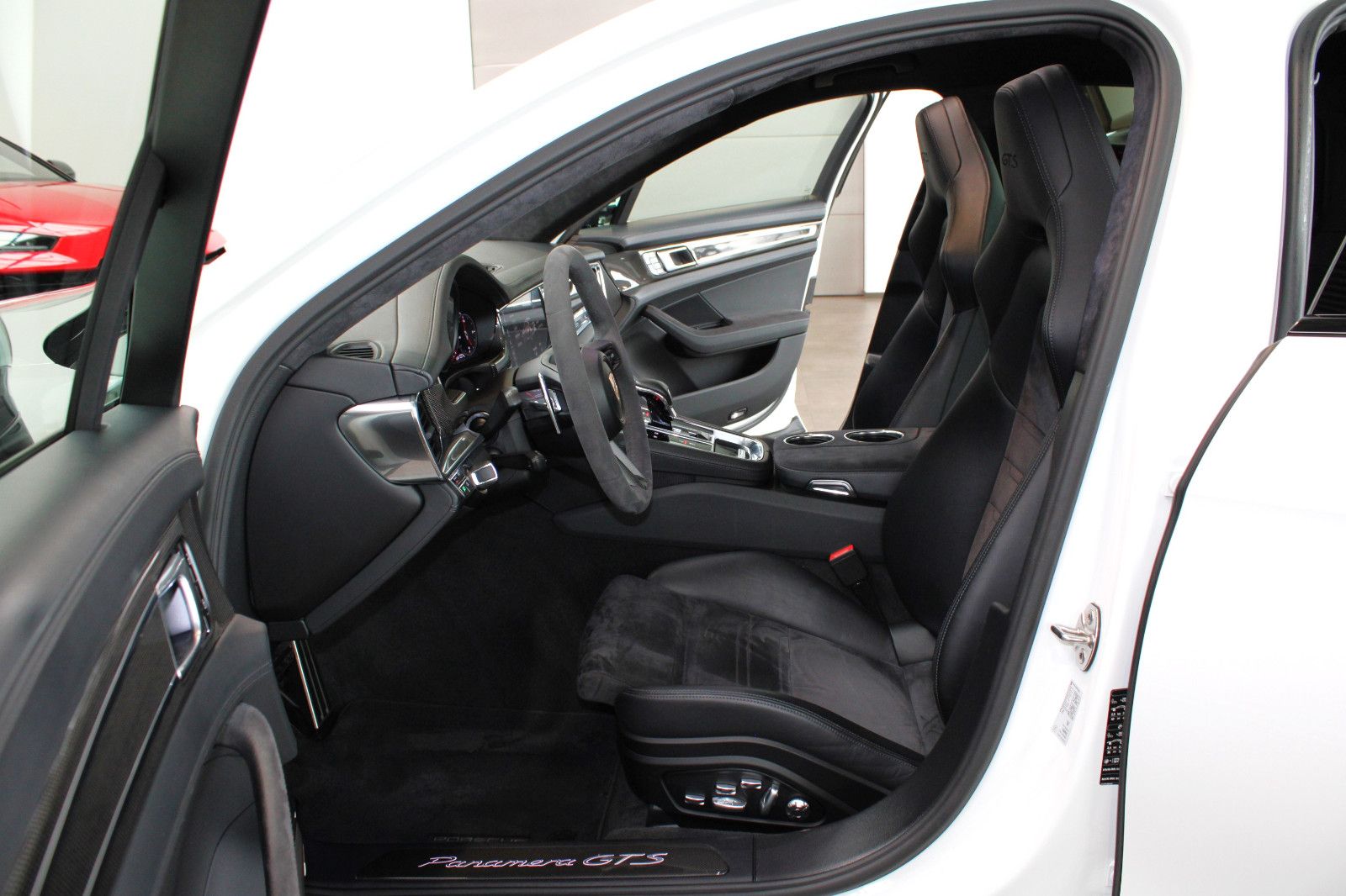Porsche PANAMERA GTS MATRIX/SPORT-DESIGN/CARBON/360°/21"