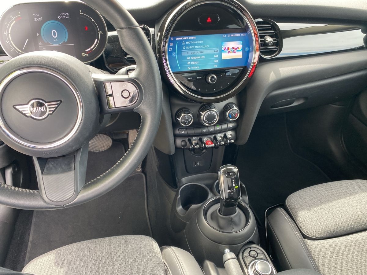 MINI ONE - Samsaru's Car Outlet