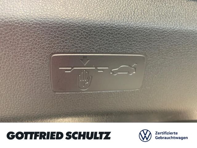 Volkswagen T-Roc R-LINE TSI DSG - Samsaru's Car Outlet
