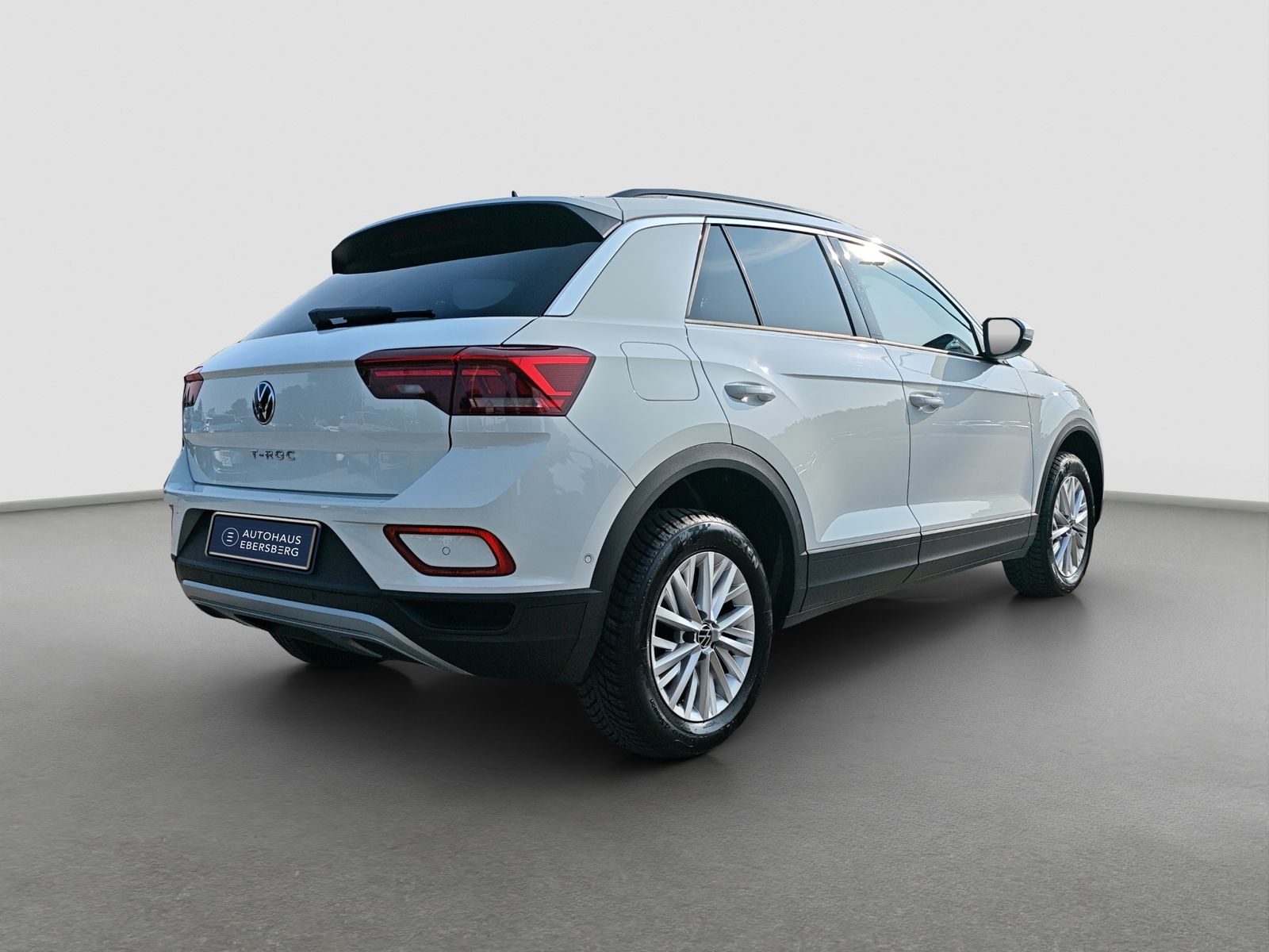 Volkswagen T-Roc LIFE 1.0 TSI - Samsaru's Car Outlet