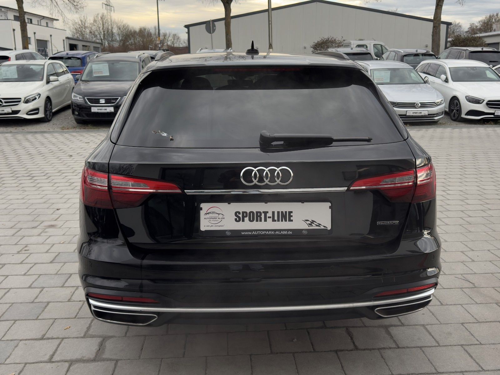 Audi A4 Av.40 TDI quattro advanced - Samsaru's Car Outlet