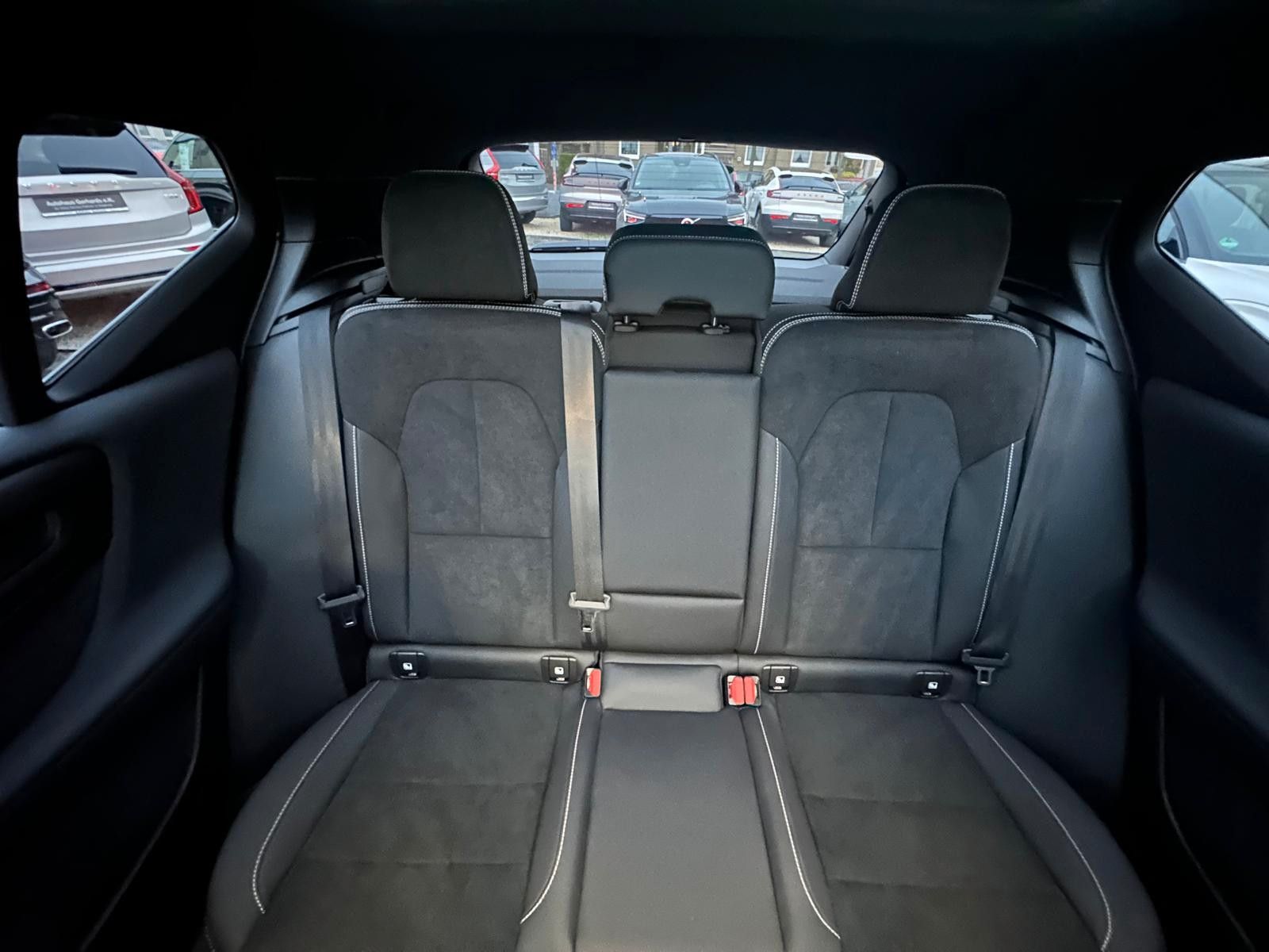 Volvo XC40 Twin AWD Ultimate AHK,Pano,360°,BLIS,ACC