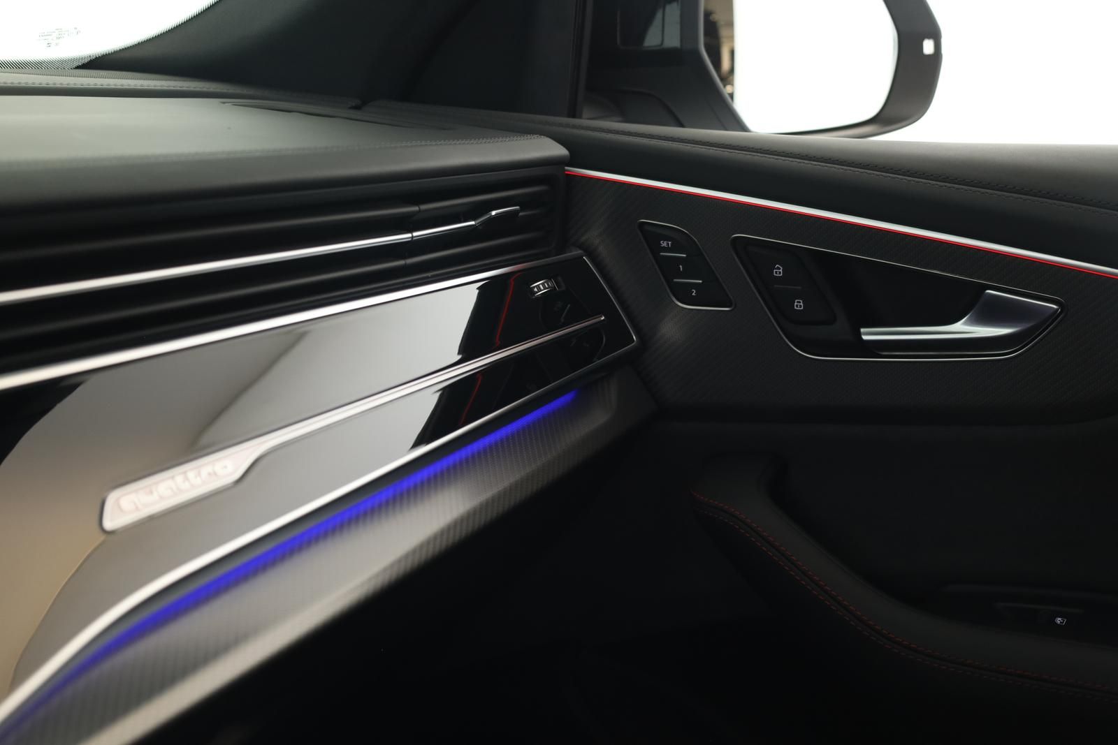 Audi RS Q8 SUV performance Laser Pano Vmax RSAbgas 23