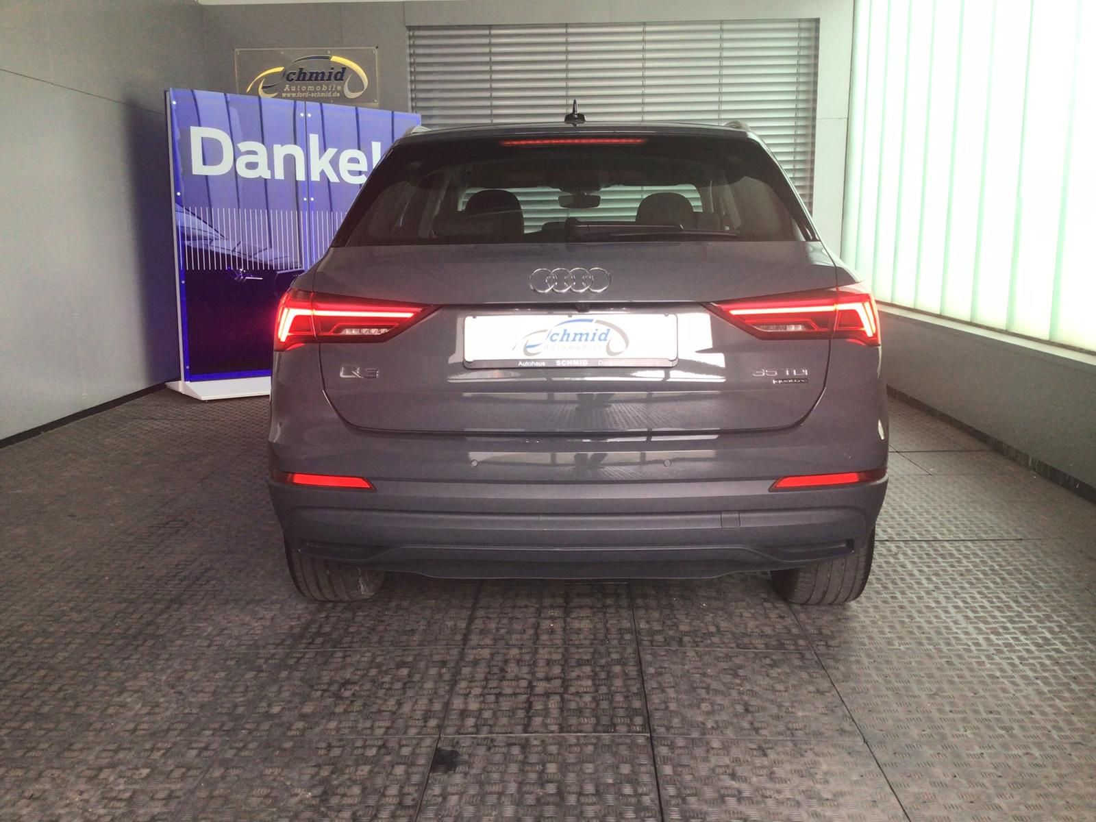 Audi Q3 35 TDI QUATTRO - Samsaru's Car Outlet
