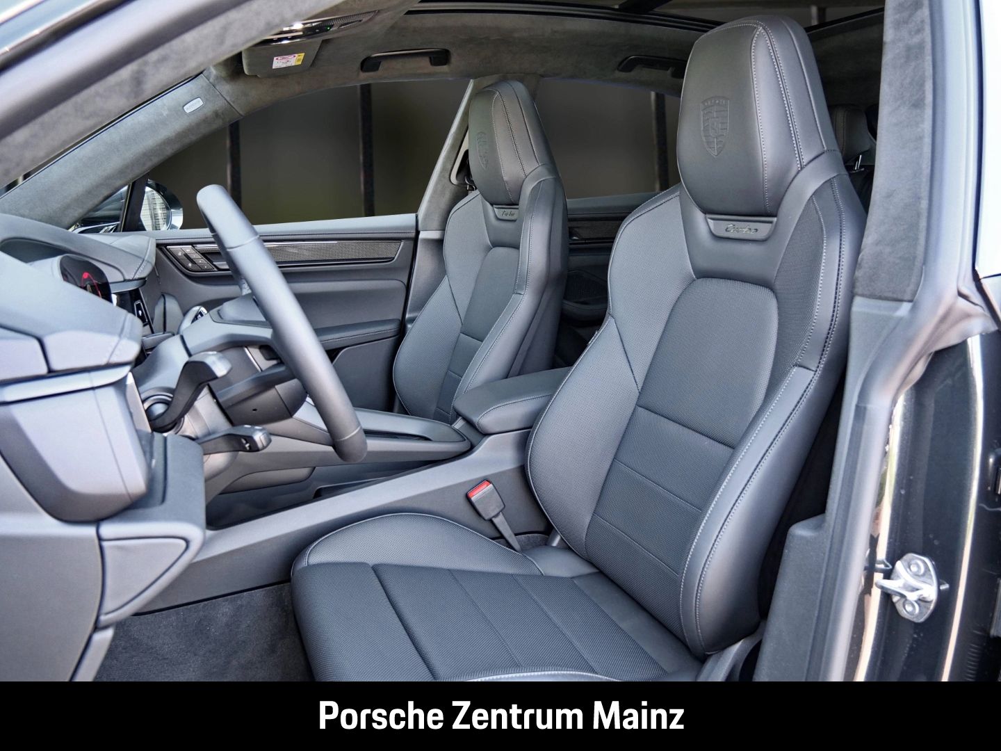 Porsche Macan Turbo BOSE,Homelink,HUD,Beifahrerdisplay,3