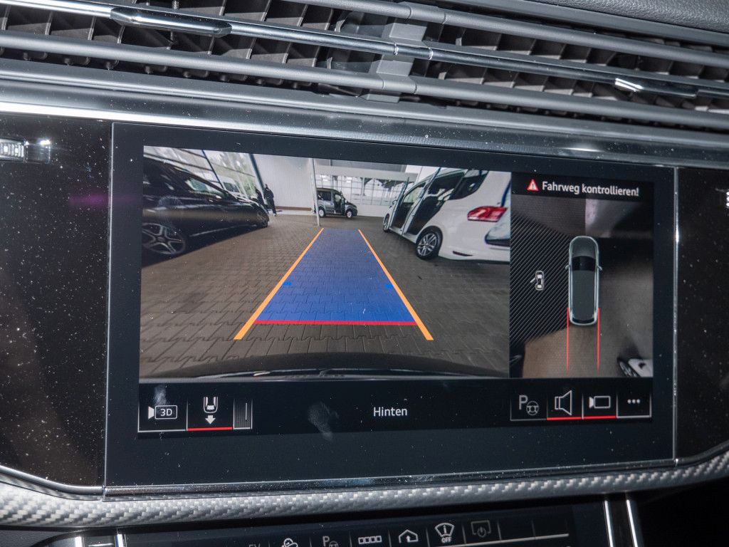 Audi Q7 SUV S line 55 TFSIe quattro AHK PANO B+O HUD