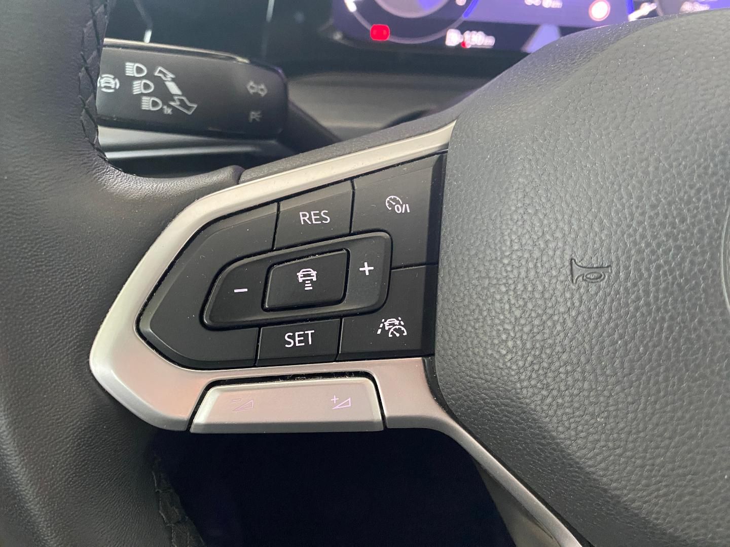 Volkswagen Golf Variant Style 2.0l TDI - Samsaru's Car Outlet
