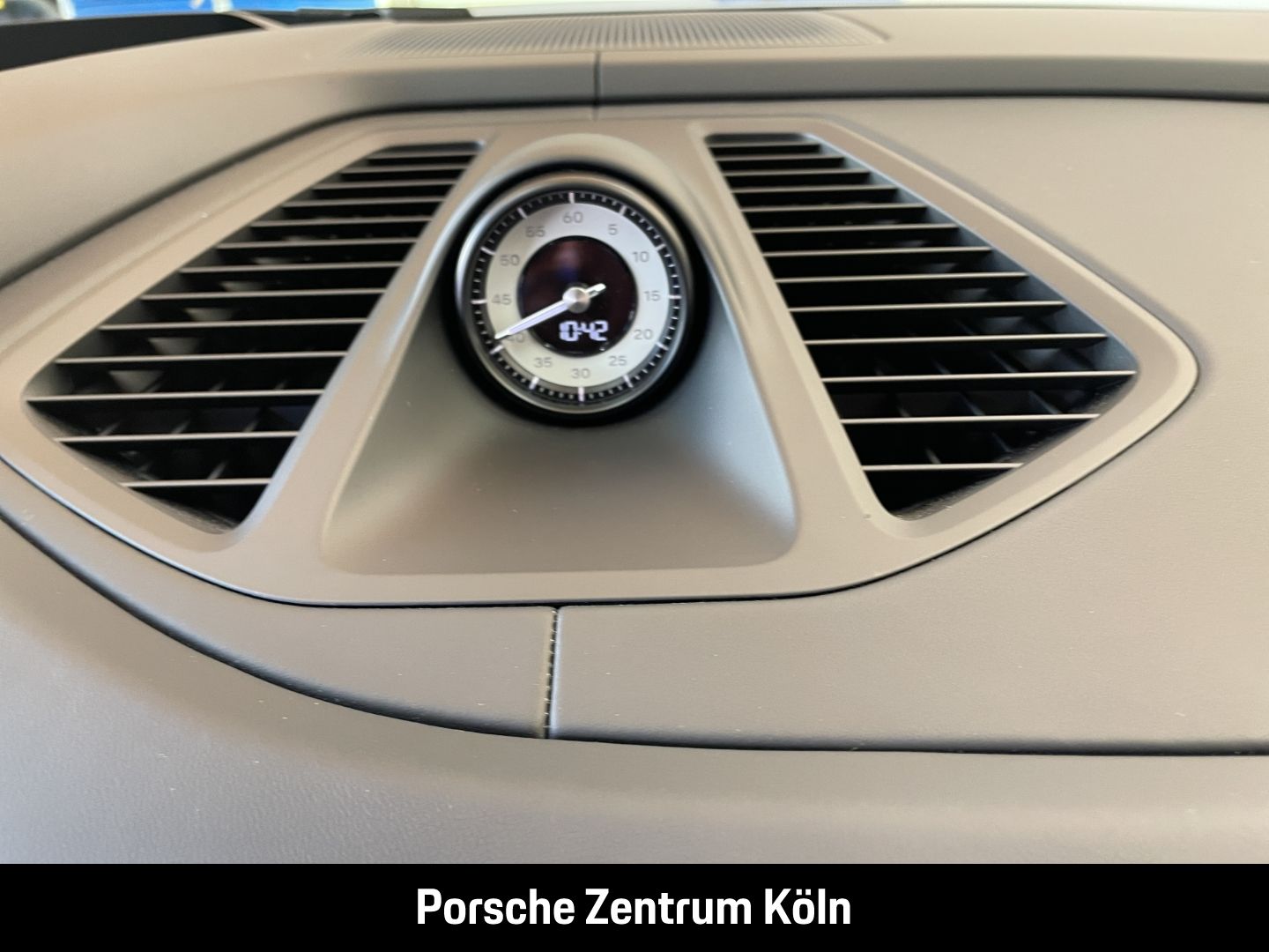 Porsche Macan 4S Burmester InnoDrive HA-Lenkung Head-Up