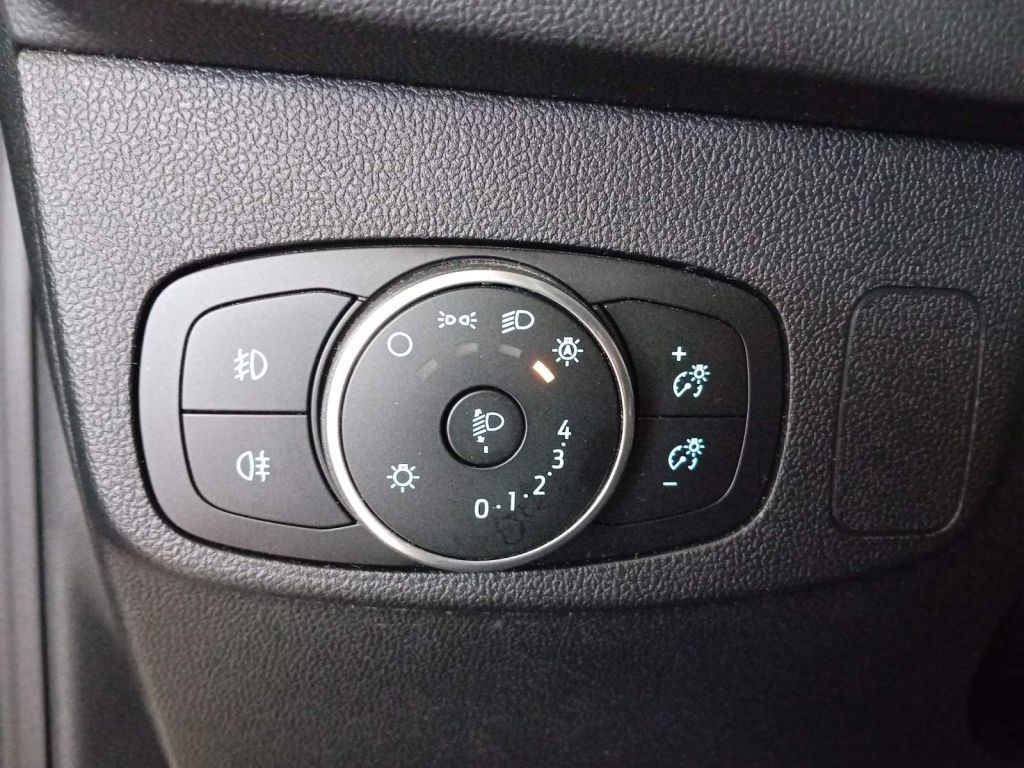 Ford Focus Turnier 1.5 EcoBlue - Samsaru's Car Outlet