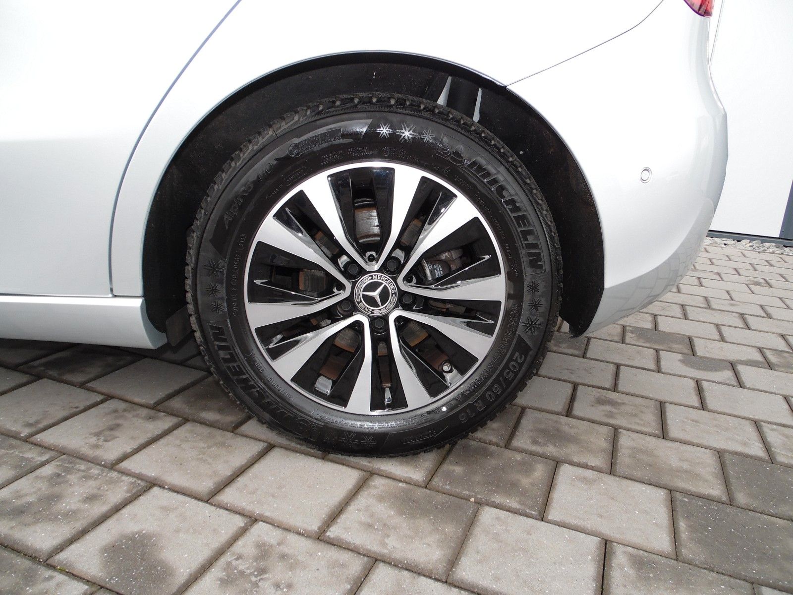 Mercedes-Benz A 200 - Samsaru's Car Outlet