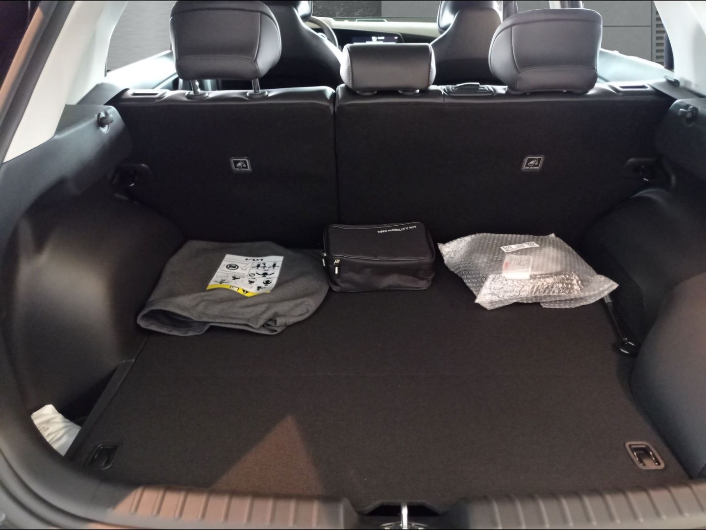 Kia Niro Spirit Plug-in Hybrid - Samsaru's Car Outlet