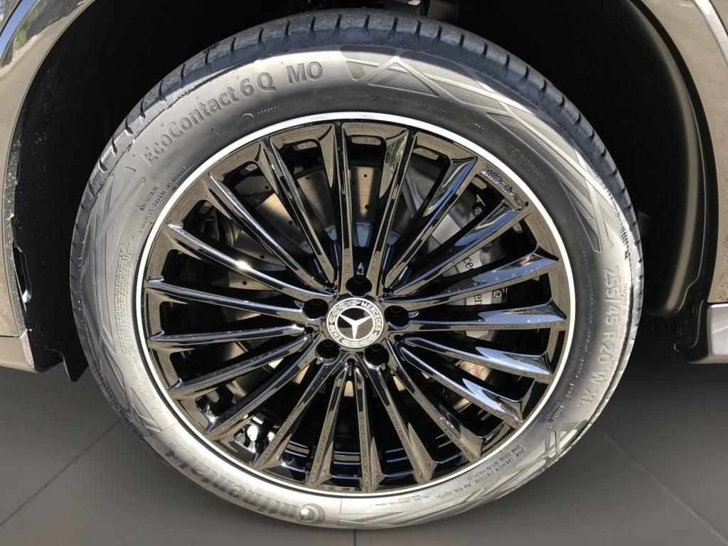 Mercedes-Benz GLC 300 de 4MATIC +MBUX+AMG+Pano+AHK+W-Paket+ACC