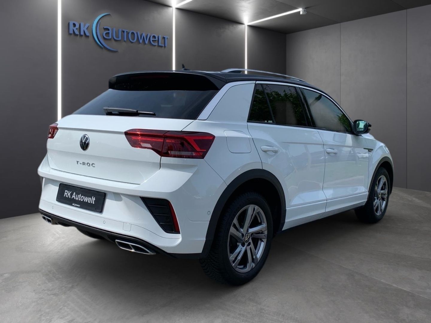 Volkswagen T-Roc 2.0 TDI R-Line - Samsaru's Car Outlet