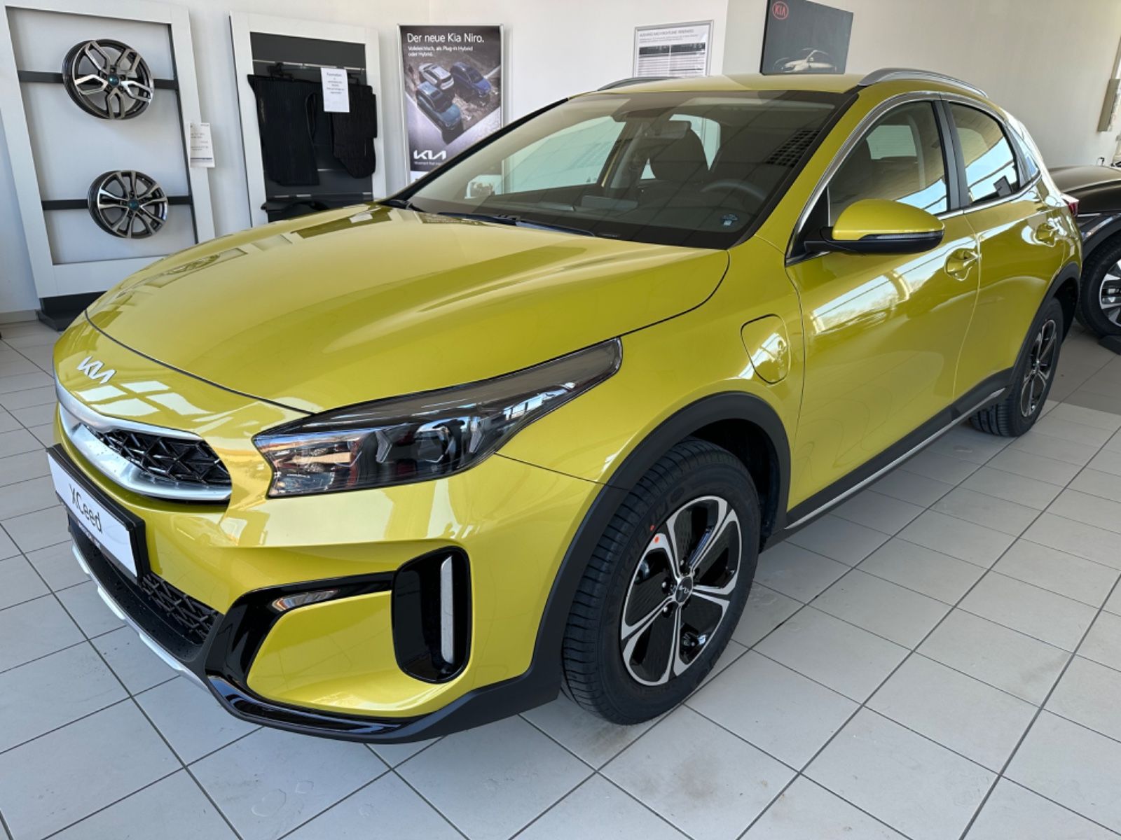 Kia XCeed PHEV Vision - Samsaru's Car Outlet
