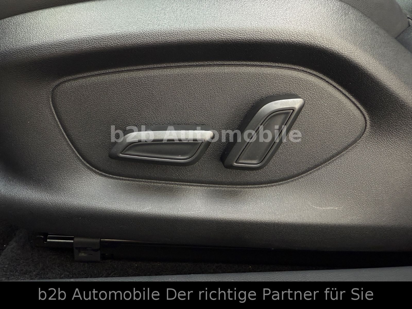 MG4 Luxury /360°/LED/Key/Wärmepumpe/FaceLift!!