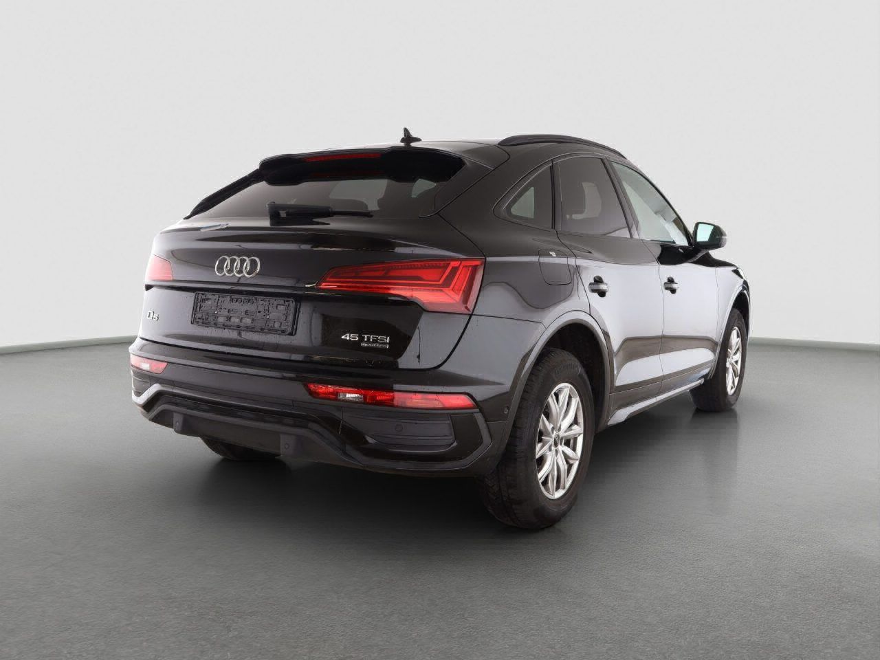 Audi Q5 Sportback 45 TFSI quattro S tronic - Samsaru's Car Outlet