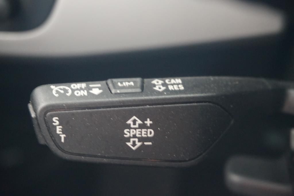 Audi A4 40 TFSI S-LINE S-TRONIC Black - Samsaru's Car Outlet