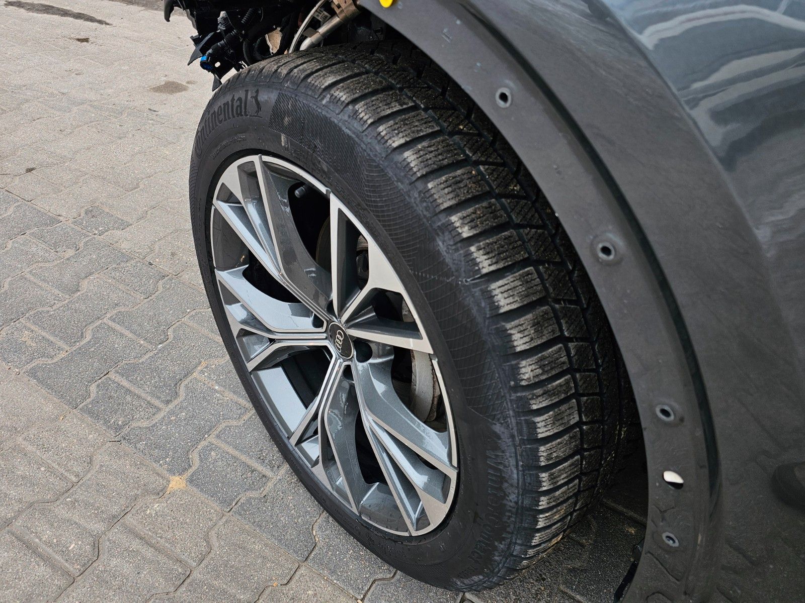 Audi Q8 45TDI quattro S-LINE Mild Hybr LEICHER UNFALL