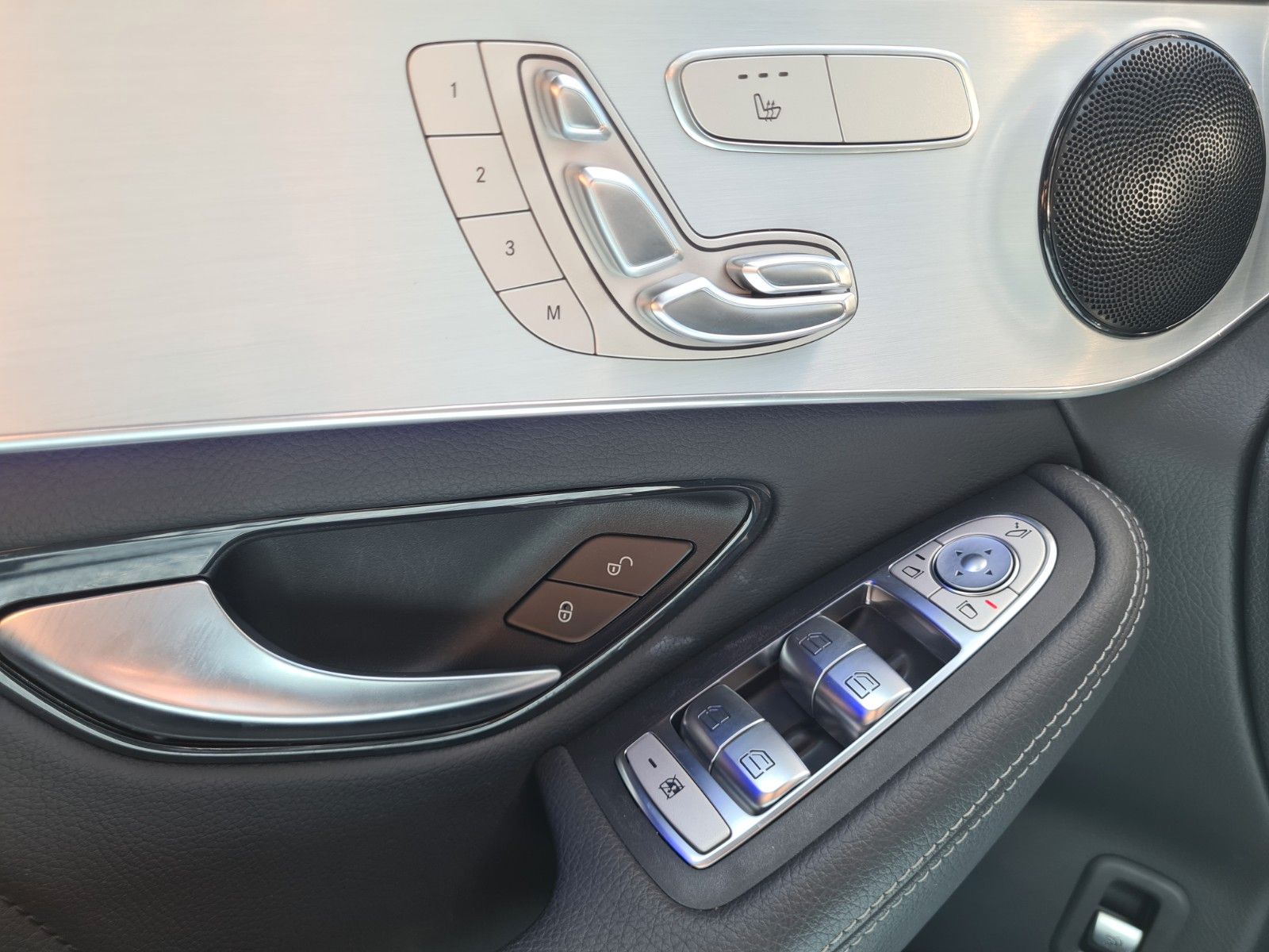 Mercedes-Benz GLC 300 4M AMG - Samsaru's Car Outlet