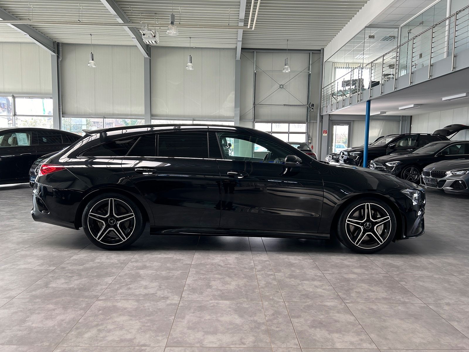 Mercedes-Benz CLA 35 AMG Shooting Brake 4M - Samsaru's Car Outlet