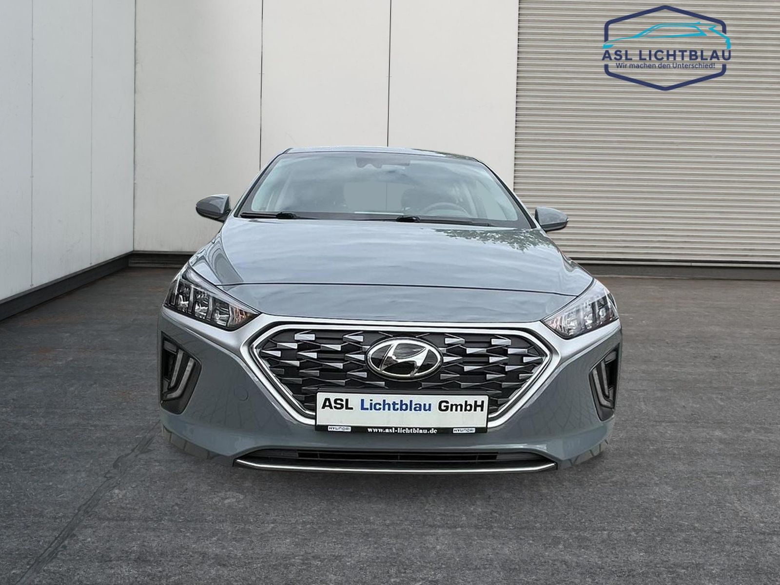 Hyundai IONIQ Facelift Hybrid STYLE - Samsaru's Car Outlet