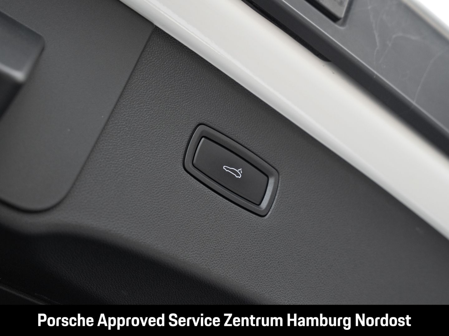 Porsche Cayenne E-Hybrid Coupe PASM BOSE HD-Matrix-LED