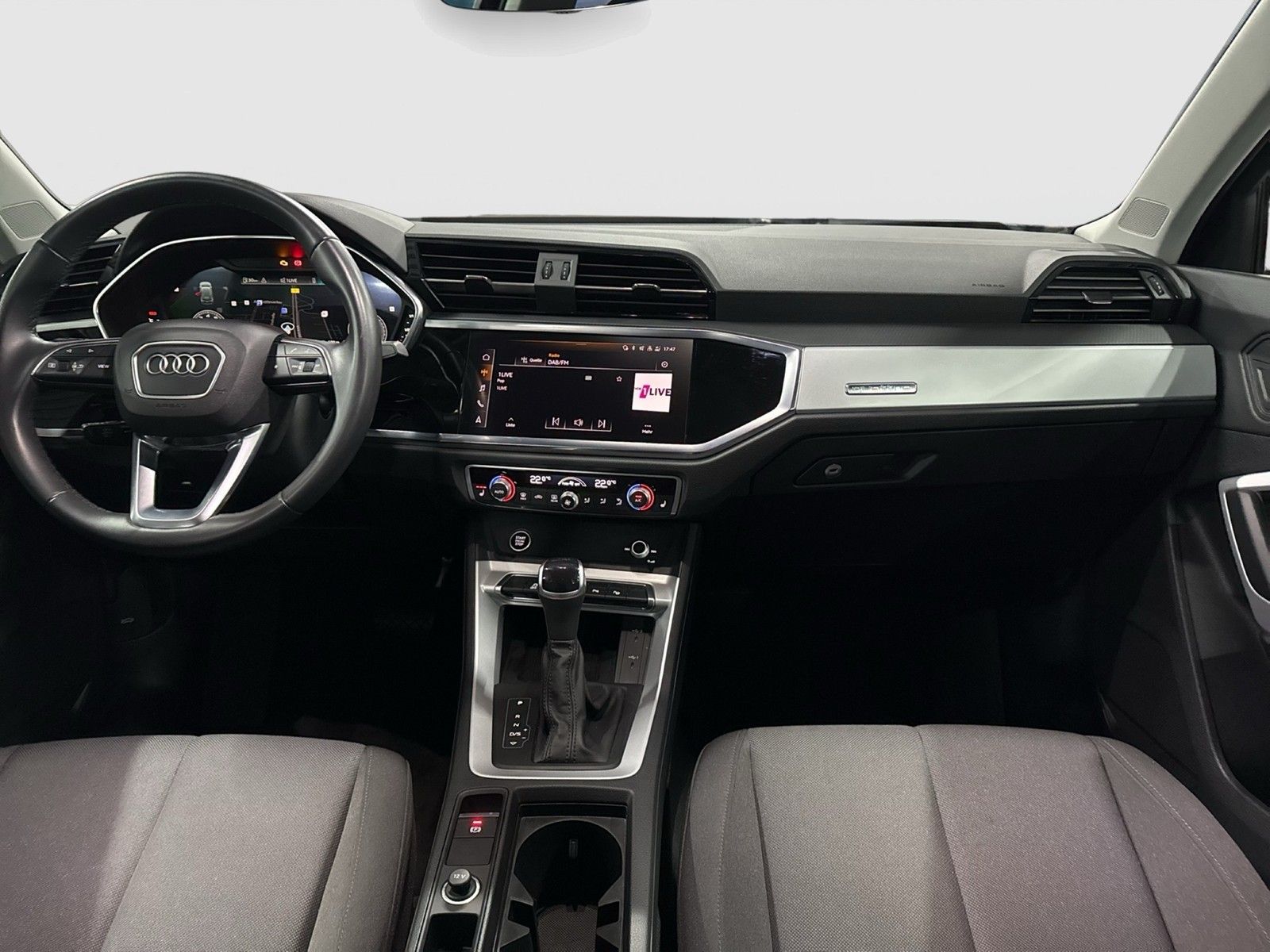 Audi Q3 40 quattro advanced KAMERA ALU18" eKLAPPE NAV