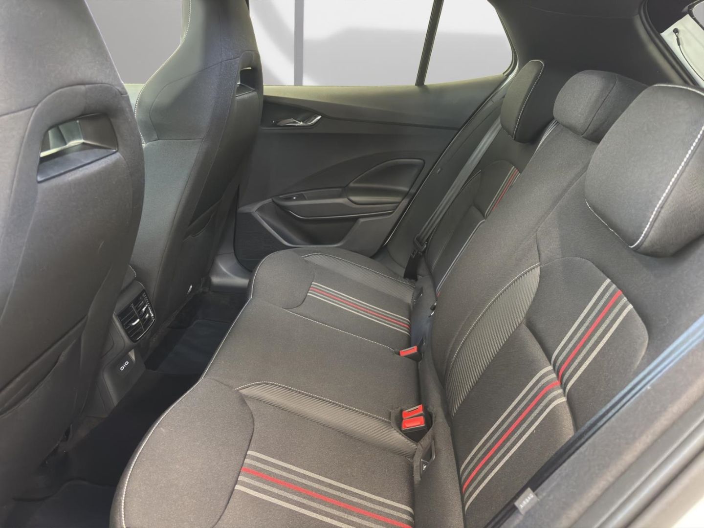 Skoda Fabia 130 1,5 TSI*INFOTAINMENT*FAHRASSISTENZ PLU