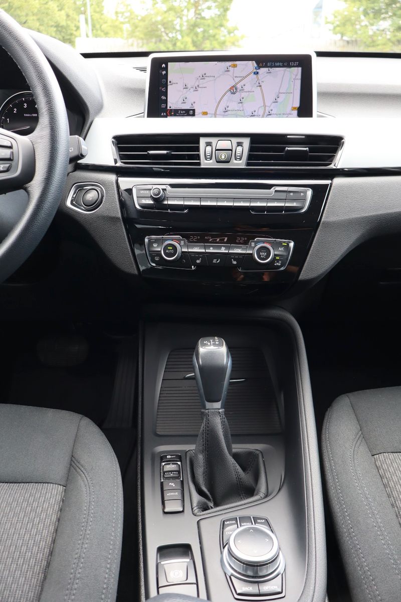 BMW X1 xDrive 25 e Advantage - Samsaru's Car Outlet