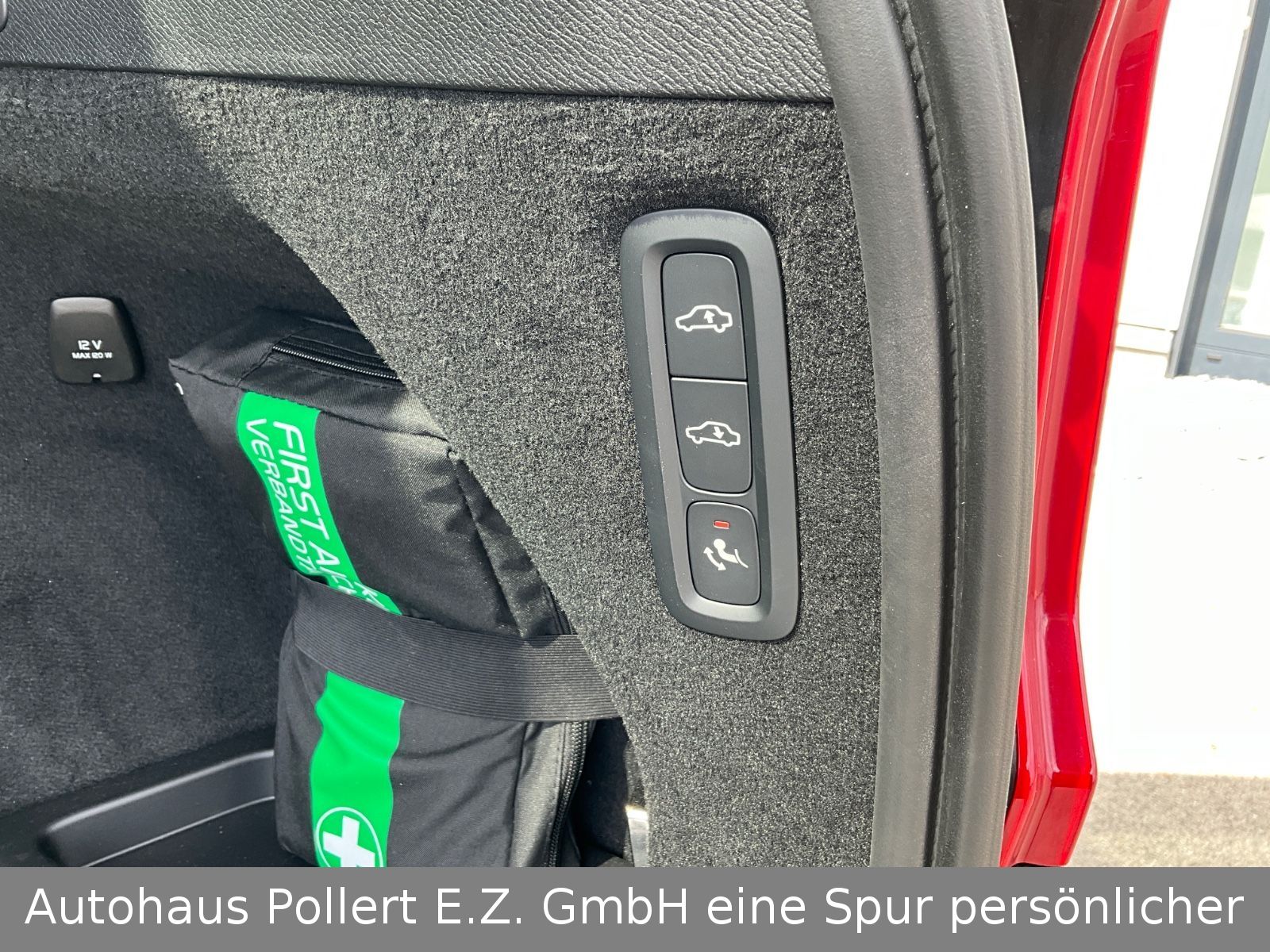 Volvo XC90 Ultra Dark T8 UPE 107.730€