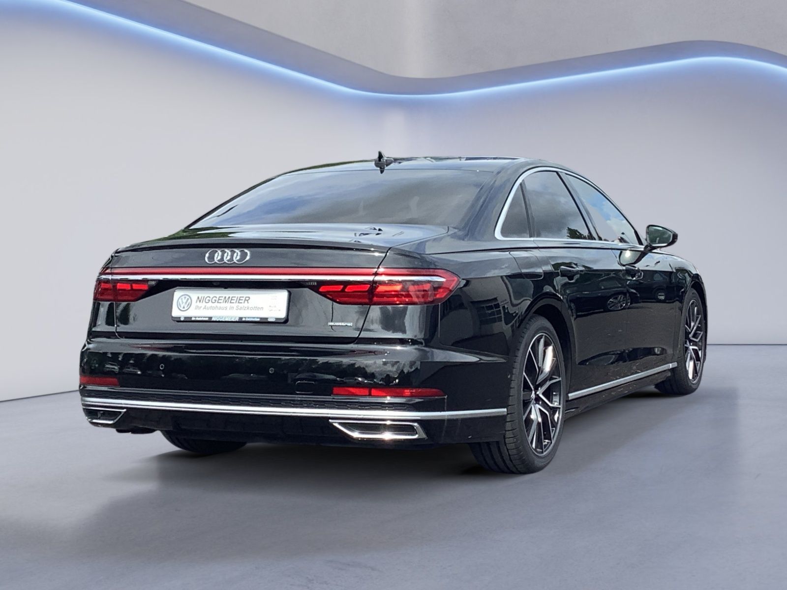 Audi A8 60TDI quattro - Samsaru's Car Outlet