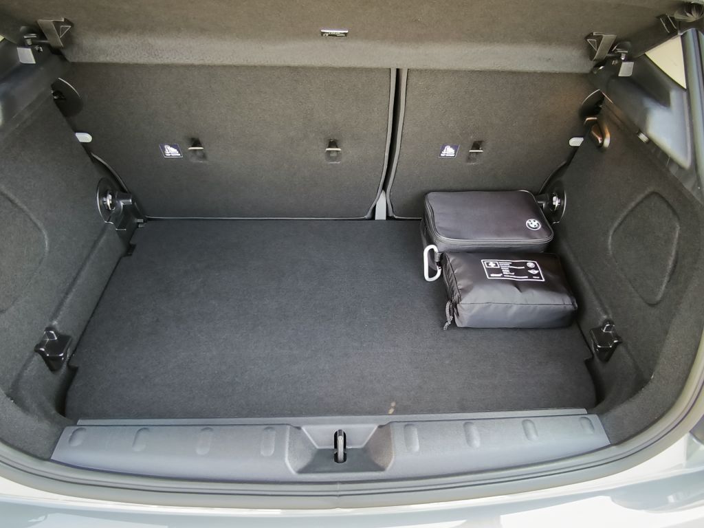 MINI Mini One - Samsaru's Car Outlet