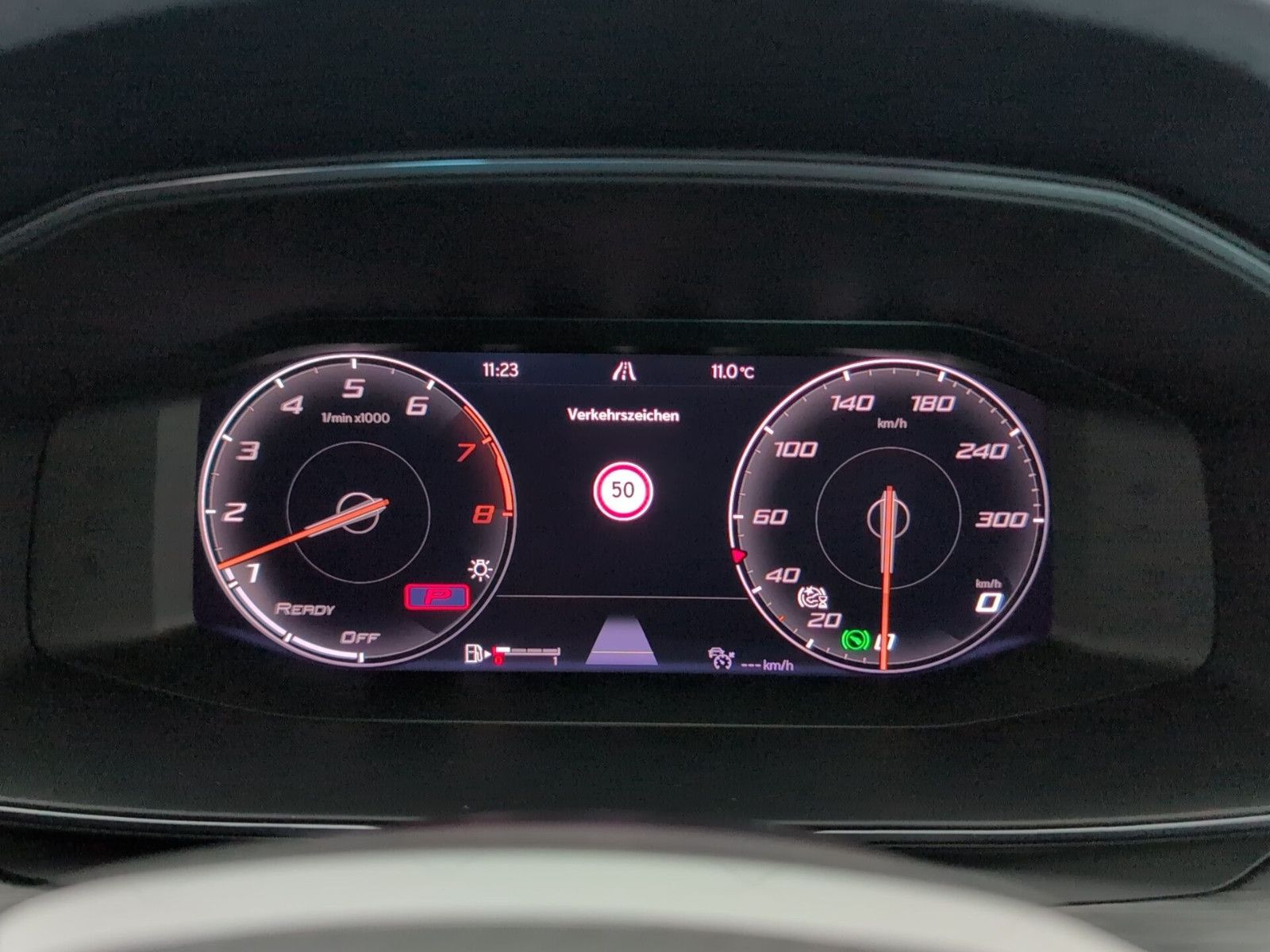 Cupra Formentor 2.0 TSI VZ AHK PANO LEDER CUP COPPER