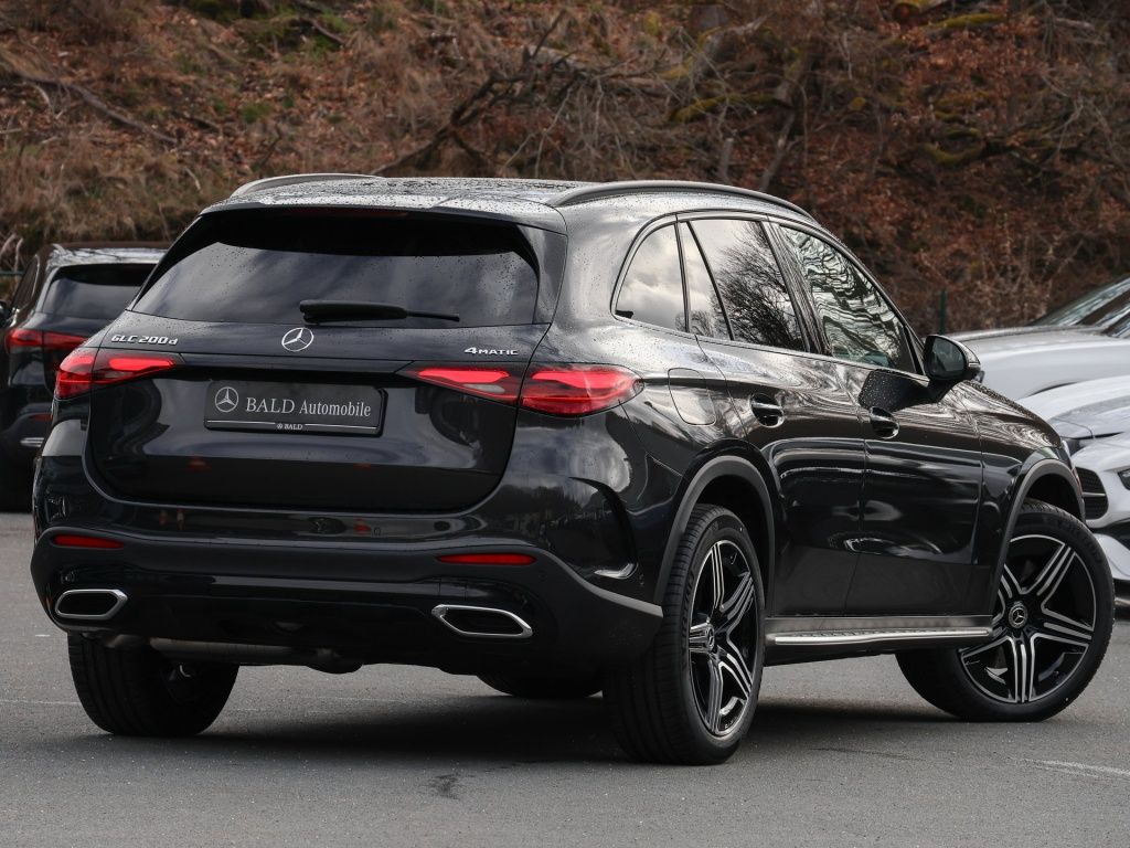 Mercedes-Benz GLC 200 d 4M AMG-Sport/Pano/AHK/360/Night/Ambi
