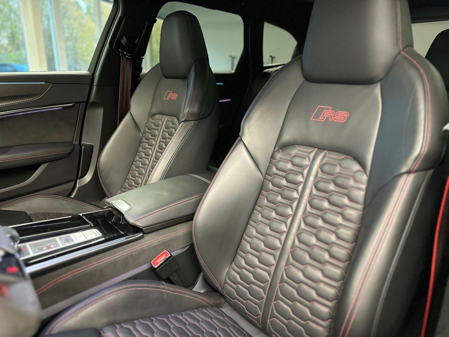 Audi RS6 4.0 TFSI quattro*MATRIX*KERAMIK*CARBON*4 ZON