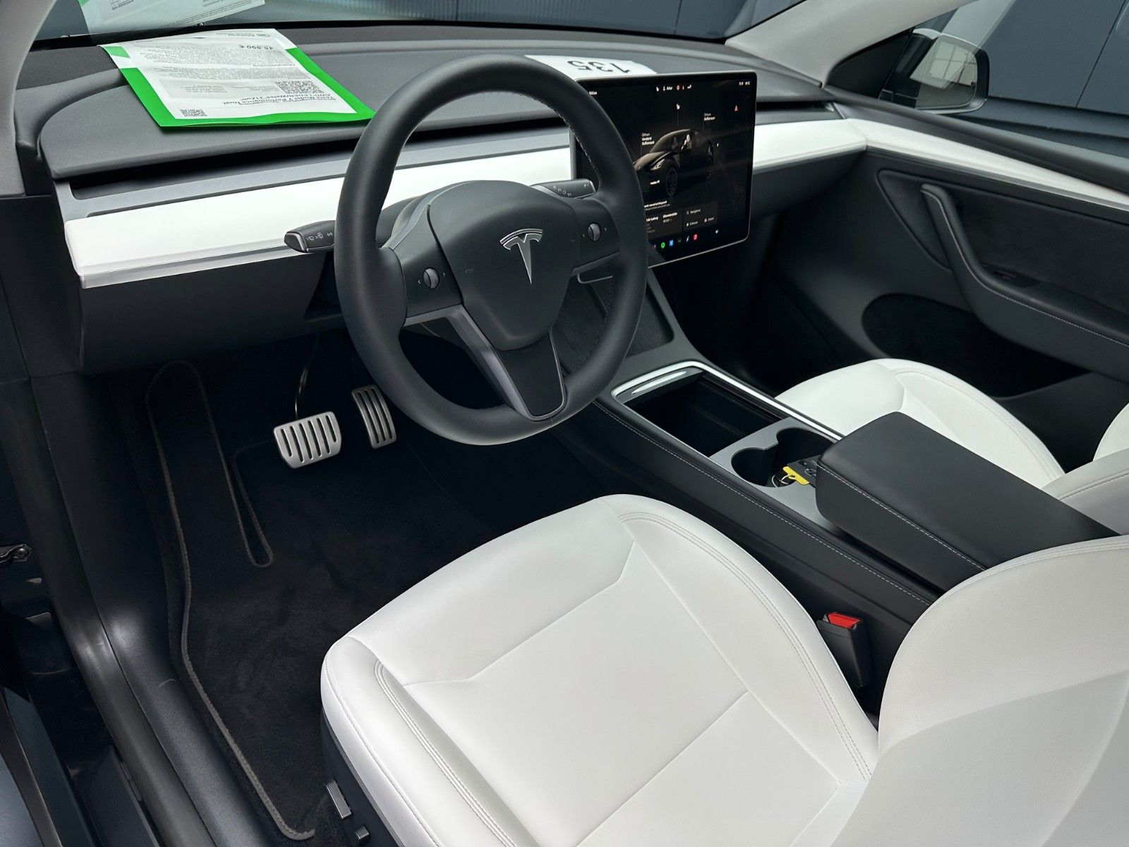 Tesla Model Y Performance Dual AWD*LEDER/Weiss*21Zoll*